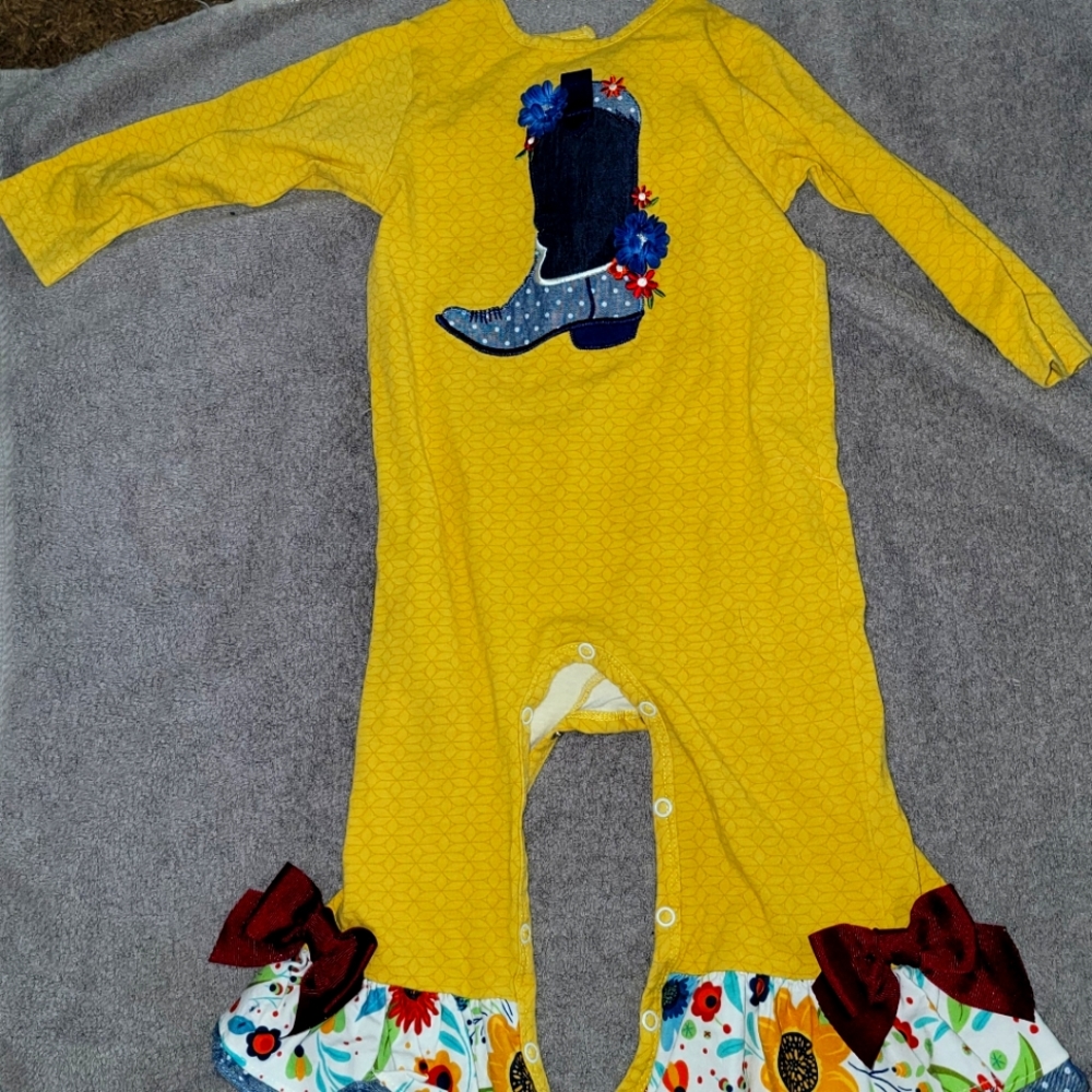 Ricrac and Ruffles size 18m